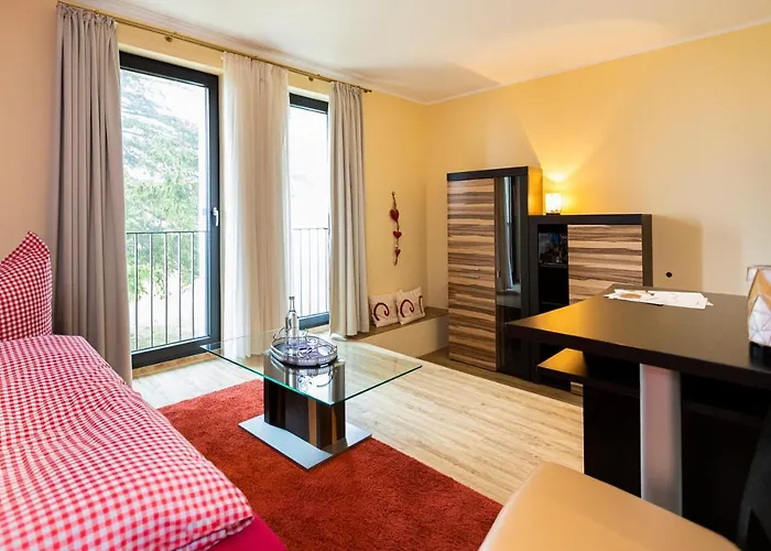 Haus Astenberg فندق مبيت وإفطار 3*